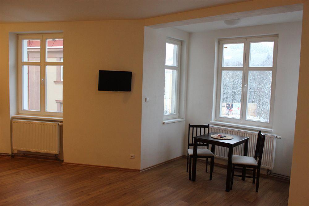 Hostel Foster Mariánské Lázně Kültér fotó