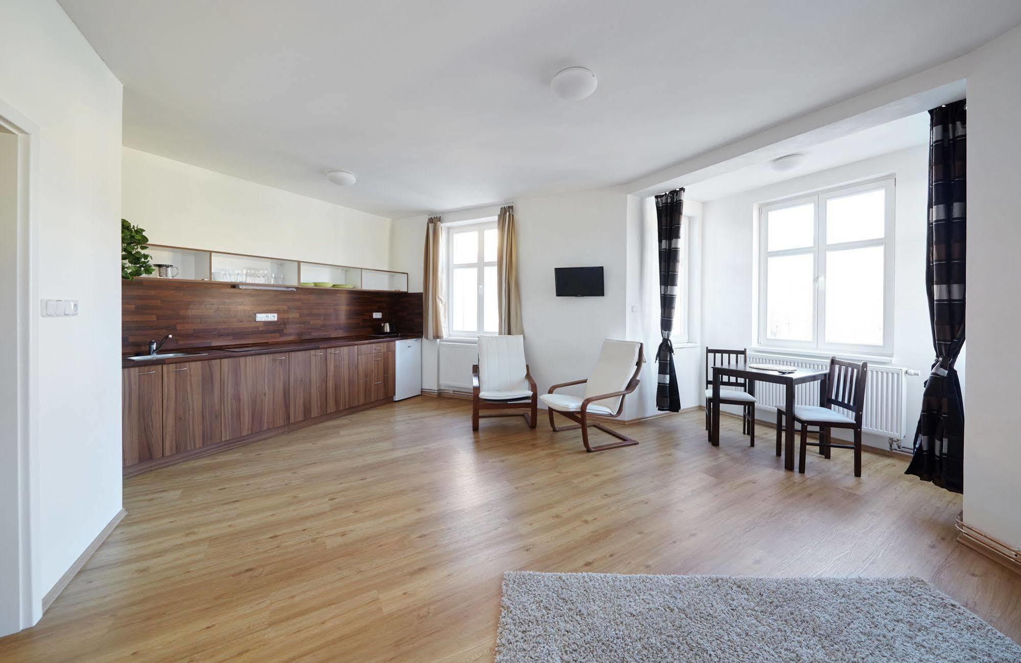 Hostel Foster Mariánské Lázně Kültér fotó